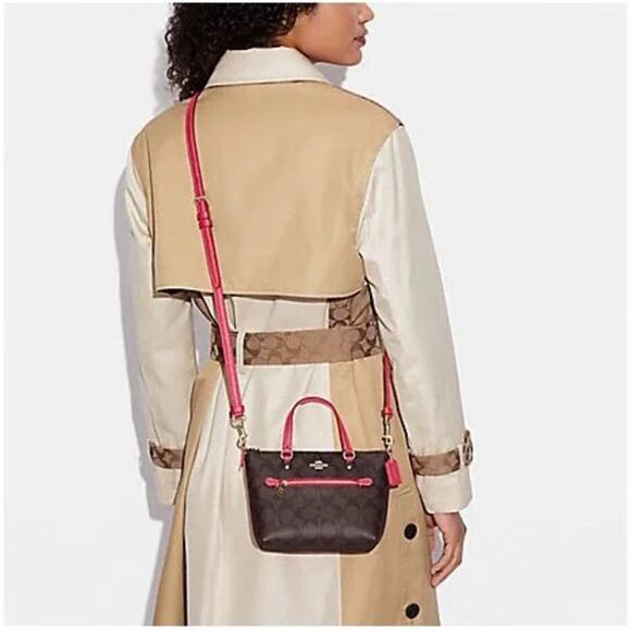 NWT💃Coach Mini Gallery Crossbody In Signature Canvas - Picture 8 of 11